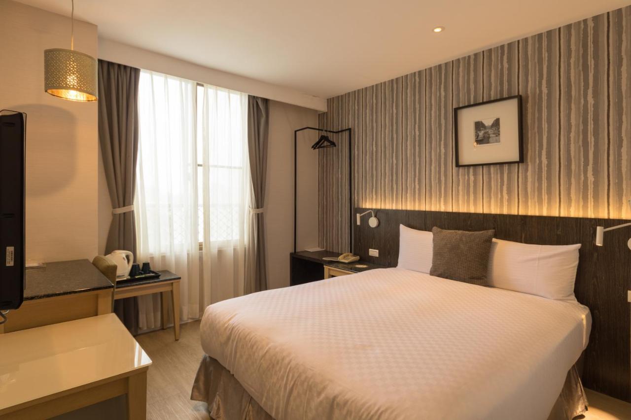 Just Enjoy Business Hotel Tainan Eksteriør billede