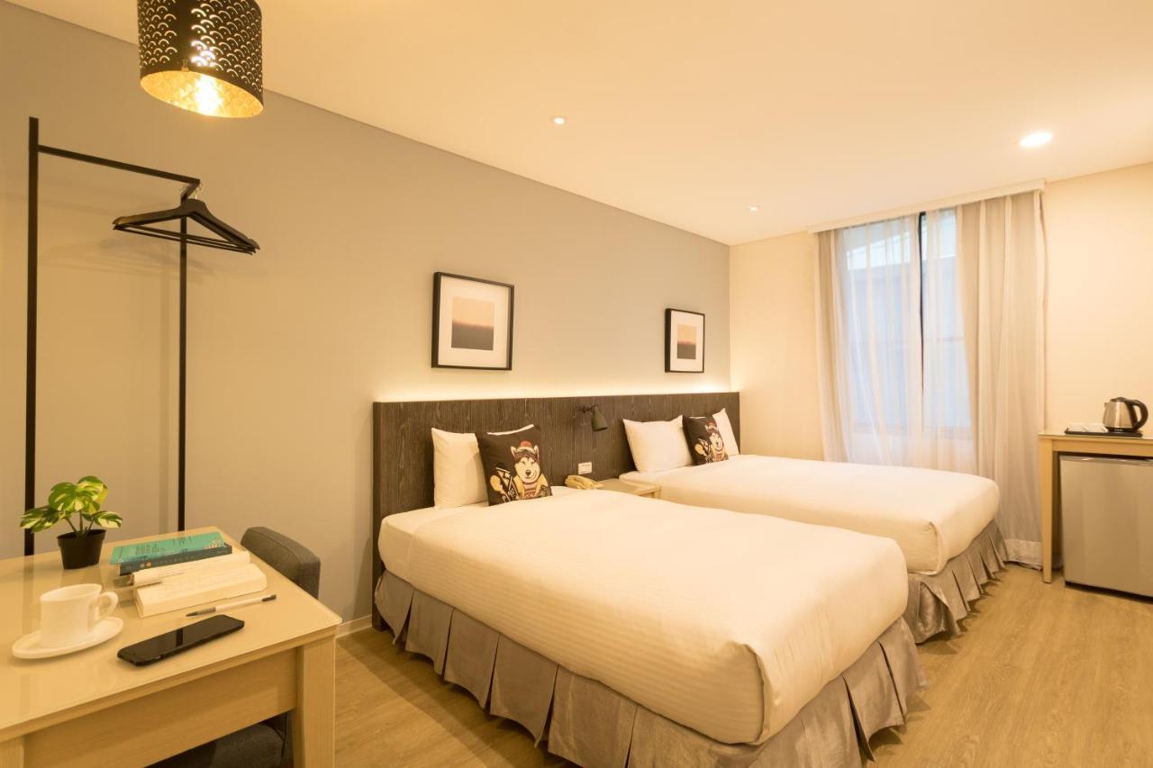 Just Enjoy Business Hotel Tainan Eksteriør billede