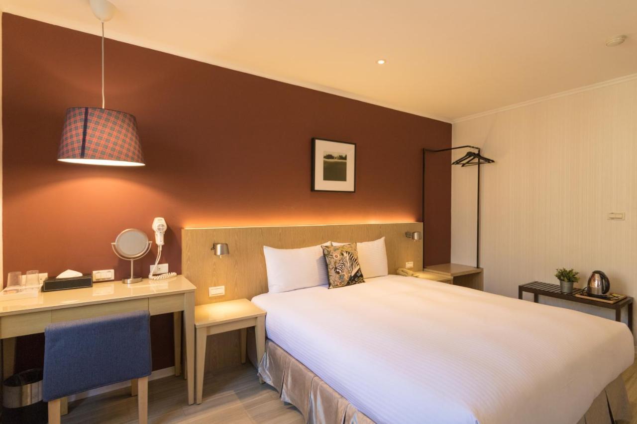 Just Enjoy Business Hotel Tainan Eksteriør billede