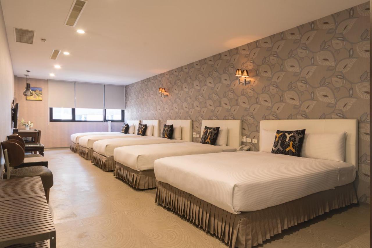 Just Enjoy Business Hotel Tainan Eksteriør billede