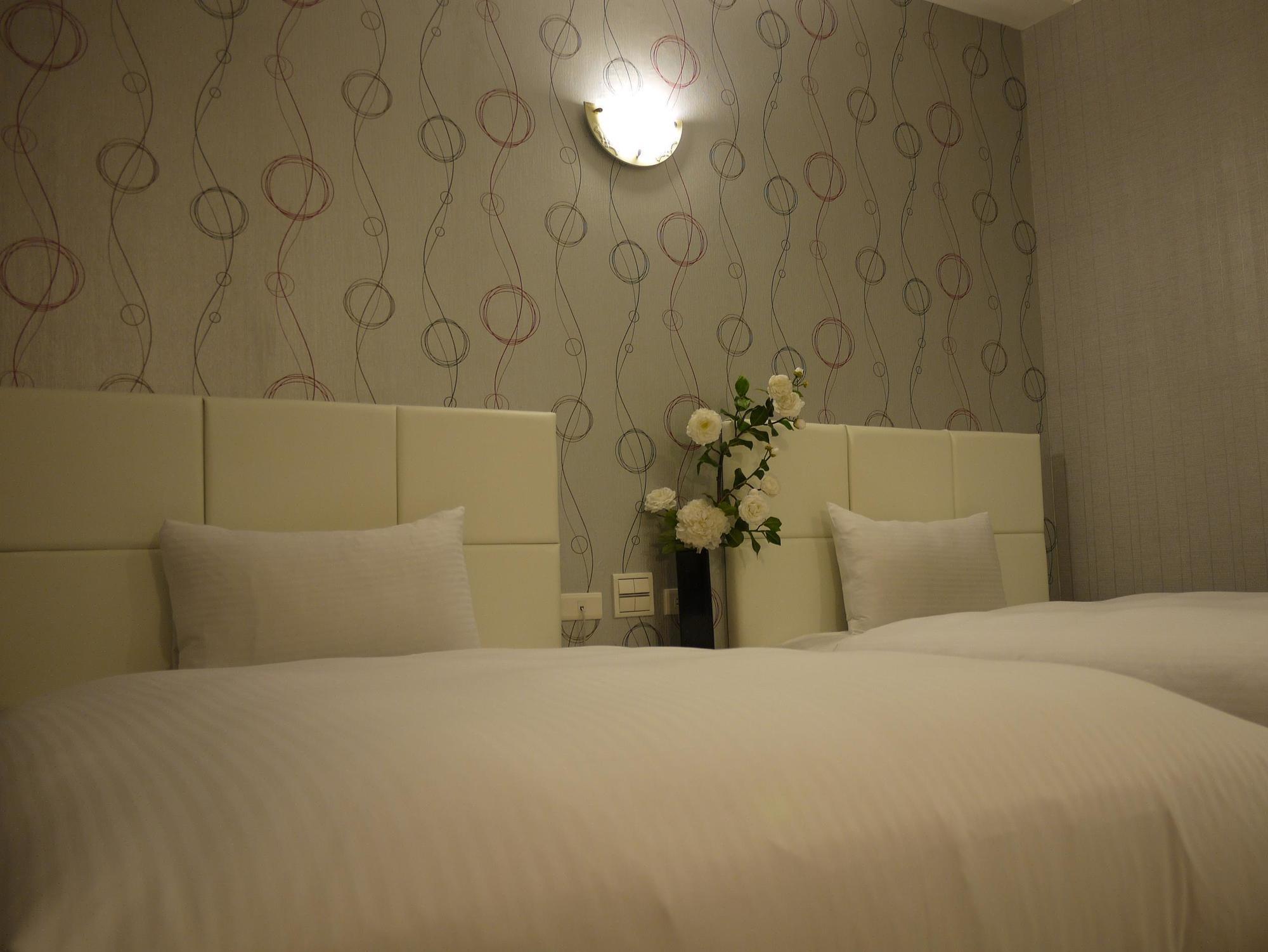 Just Enjoy Business Hotel Tainan Eksteriør billede